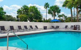 Fairfield Inn & Suites By Marriott Orlando Lake Buena Vista